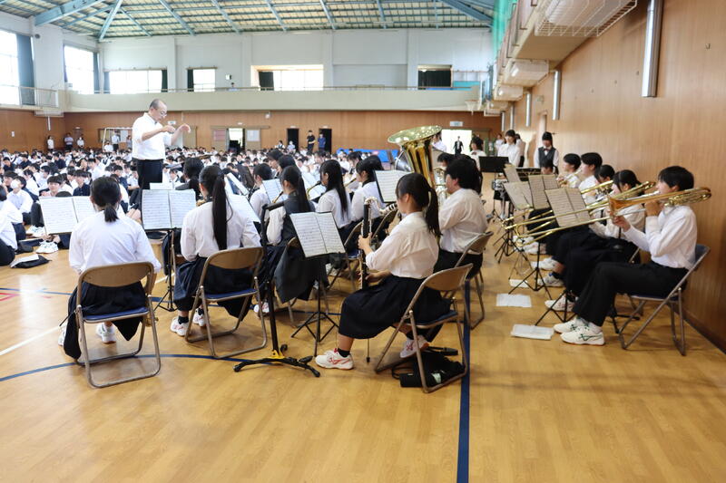 吹奏楽部による演奏の様子